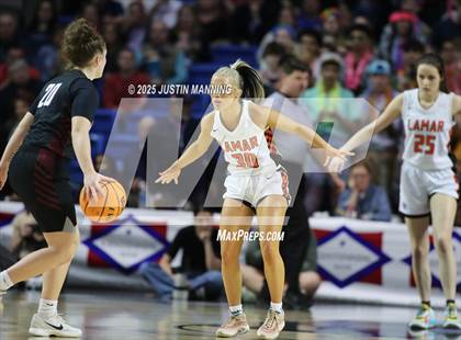 Thumbnail 1 in Dover vs. Lamar (AAA 3A State Final) photogallery.