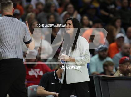 Thumbnail 2 in Dover vs. Lamar (AAA 3A State Final) photogallery.