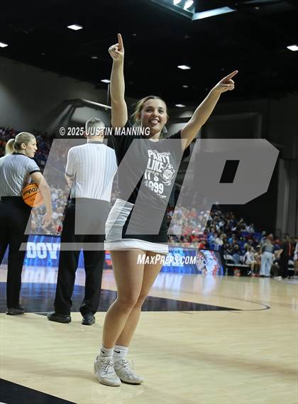 Thumbnail 2 in Dover vs. Lamar (AAA 3A State Final) photogallery.