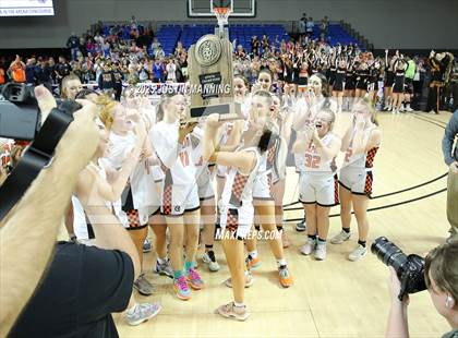 Thumbnail 1 in Dover vs. Lamar (AAA 3A State Final) photogallery.