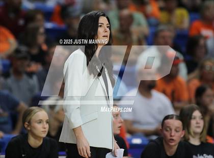 Thumbnail 1 in Dover vs. Lamar (AAA 3A State Final) photogallery.