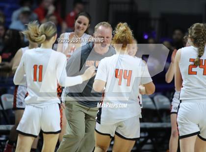 Thumbnail 2 in Dover vs. Lamar (AAA 3A State Final) photogallery.