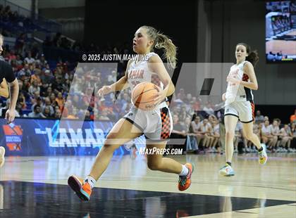 Thumbnail 2 in Dover vs. Lamar (AAA 3A State Final) photogallery.