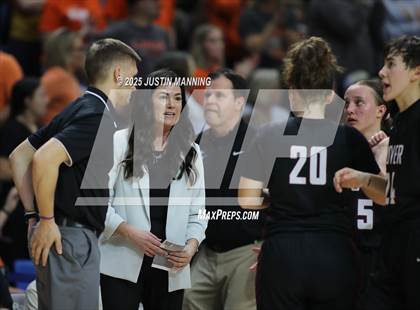 Thumbnail 3 in Dover vs. Lamar (AAA 3A State Final) photogallery.