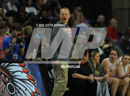 Thumbnail 2 in Dover vs. Lamar (AAA 3A State Final) photogallery.