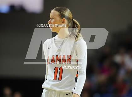 Thumbnail 2 in Dover vs. Lamar (AAA 3A State Final) photogallery.