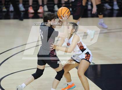 Thumbnail 1 in Dover vs. Lamar (AAA 3A State Final) photogallery.