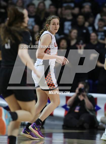 Thumbnail 2 in Dover vs. Lamar (AAA 3A State Final) photogallery.