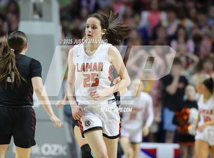 Thumbnail 1 in Dover vs. Lamar (AAA 3A State Final) photogallery.