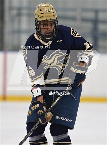 Thumbnail 3 in Notre Dame, Ffd vs. Northwest Catholic (CIAC D1 1st Round) photogallery.