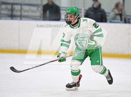 Thumbnail 3 in Notre Dame, Ffd vs. Northwest Catholic (CIAC D1 1st Round) photogallery.