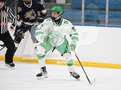 Thumbnail 3 in Notre Dame, Ffd vs. Northwest Catholic (CIAC D1 1st Round) photogallery.