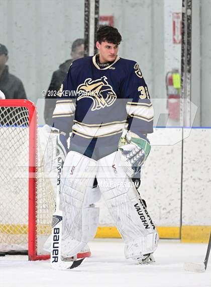 Thumbnail 2 in Notre Dame, Ffd vs. Northwest Catholic (CIAC D1 1st Round) photogallery.