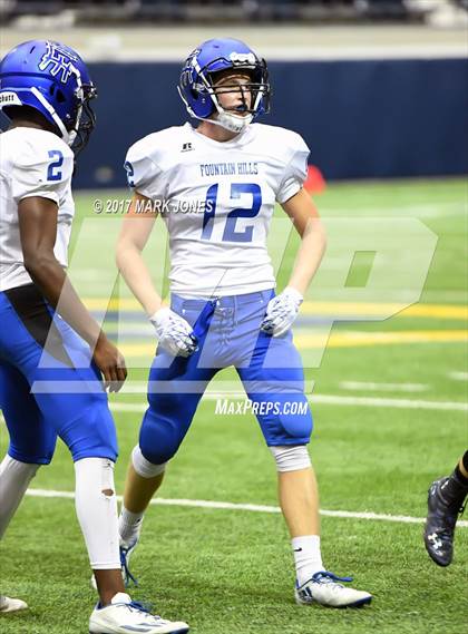 Thumbnail 2 in Northwest Christian vs. Fountain Hills (Kick-Off Classic) photogallery.