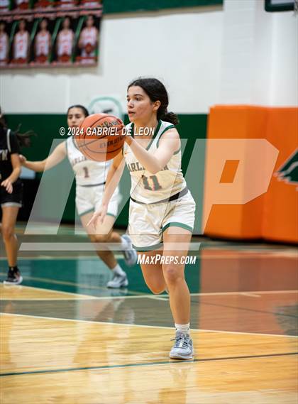 Thumbnail 3 in Donna North @ Harlingen South photogallery.