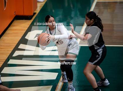 Thumbnail 2 in Donna North @ Harlingen South photogallery.
