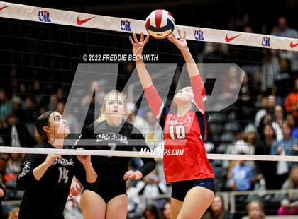 Thumbnail 2 in Aubrey vs. Randall (UIL 4A Final) photogallery.