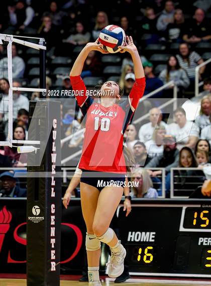 Thumbnail 2 in Aubrey vs. Randall (UIL 4A Final) photogallery.