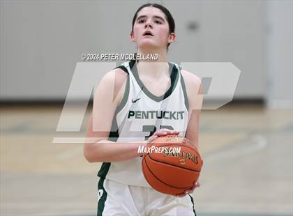 Thumbnail 3 in Pentucket Regional vs. Pope Francis Prep (MIAA Division 3 Round of 32) photogallery.