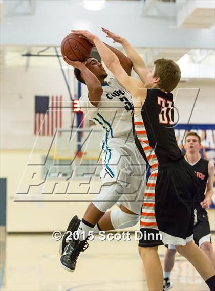 Thumbnail 3 in Los Gatos vs. Christopher (CIF CCS D2 Quarterfinal) photogallery.