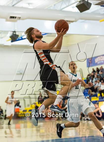 Thumbnail 2 in Los Gatos vs. Christopher (CIF CCS D2 Quarterfinal) photogallery.