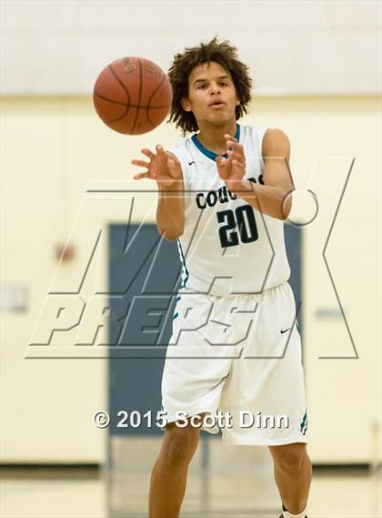 Thumbnail 1 in Los Gatos vs. Christopher (CIF CCS D2 Quarterfinal) photogallery.