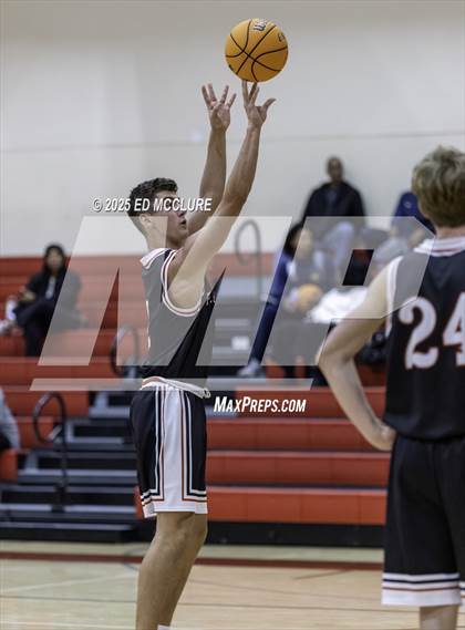 Thumbnail 1 in St. Monica vs. Palos Verdes photogallery.