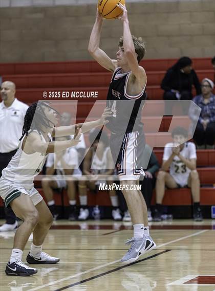 Thumbnail 3 in St. Monica vs. Palos Verdes photogallery.