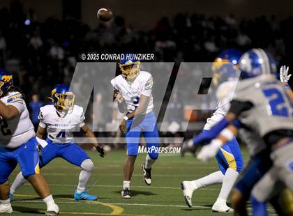 Thumbnail 2 in Muir @ Burbank photogallery.
