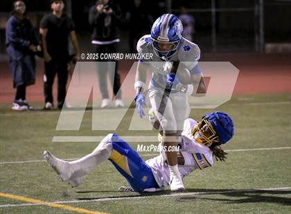 Thumbnail 3 in Muir @ Burbank photogallery.