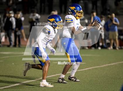 Thumbnail 3 in Muir @ Burbank photogallery.