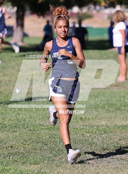 Thumbnail 3 in SJS Metro League Center Meet #1 photogallery.