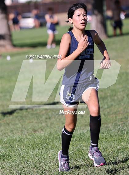 Thumbnail 2 in SJS Metro League Center Meet #1 photogallery.