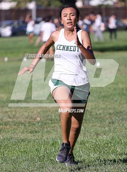 Thumbnail 1 in SJS Metro League Center Meet #1 photogallery.