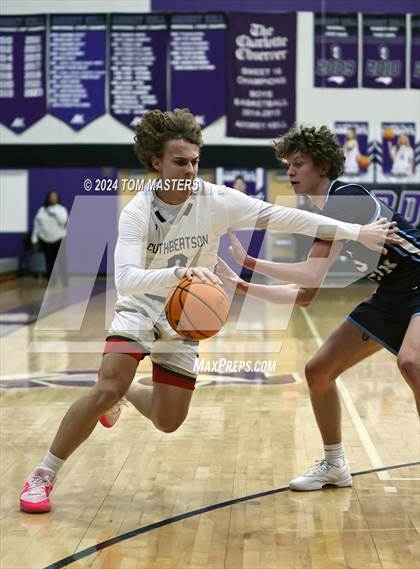 Thumbnail 2 in Charlotte Latin vs. Cuthbertson photogallery.