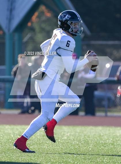 Thumbnail 3 in Eastlake @ Graham-Kapowsin (WIAA 4A Semifinal) photogallery.