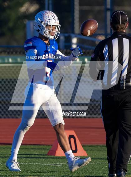 Thumbnail 3 in Eastlake @ Graham-Kapowsin (WIAA 4A Semifinal) photogallery.