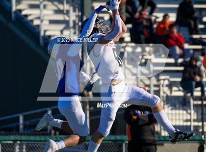 Thumbnail 3 in Eastlake @ Graham-Kapowsin (WIAA 4A Semifinal) photogallery.
