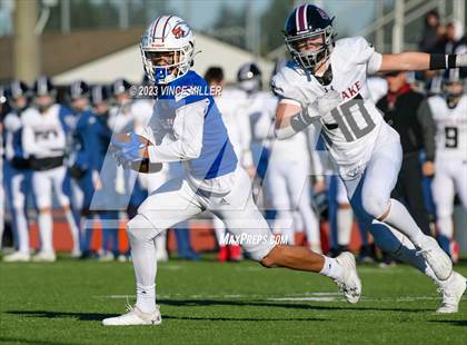 Thumbnail 2 in Eastlake @ Graham-Kapowsin (WIAA 4A Semifinal) photogallery.