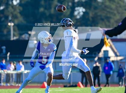 Thumbnail 2 in Eastlake @ Graham-Kapowsin (WIAA 4A Semifinal) photogallery.