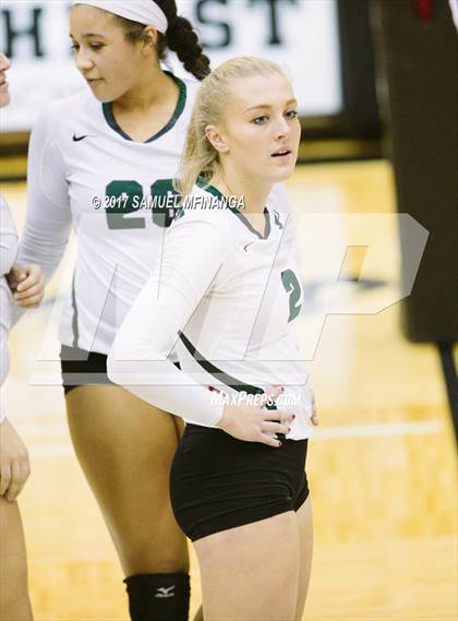 Thumbnail 2 in Lincoln Southwest vs. Lincoln Southeast (Heartland Athletic Conference) photogallery.