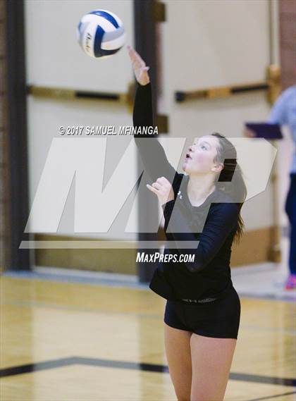 Thumbnail 3 in Lincoln Southwest vs. Lincoln Southeast (Heartland Athletic Conference) photogallery.