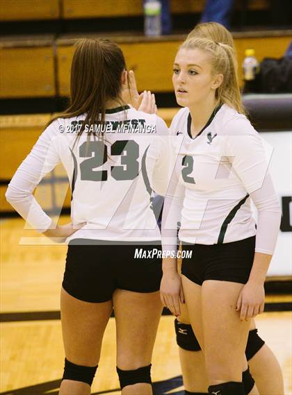 Thumbnail 3 in Lincoln Southwest vs. Lincoln Southeast (Heartland Athletic Conference) photogallery.