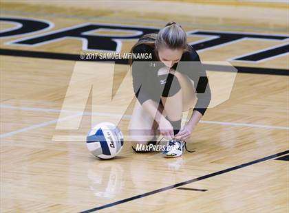 Thumbnail 3 in Lincoln Southwest vs. Lincoln Southeast (Heartland Athletic Conference) photogallery.