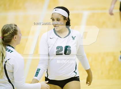 Thumbnail 2 in Lincoln Southwest vs. Lincoln Southeast (Heartland Athletic Conference) photogallery.
