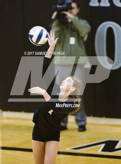 Thumbnail 3 in Lincoln Southwest vs. Lincoln Southeast (Heartland Athletic Conference) photogallery.