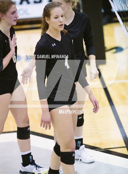 Thumbnail 2 in Lincoln Southwest vs. Lincoln Southeast (Heartland Athletic Conference) photogallery.