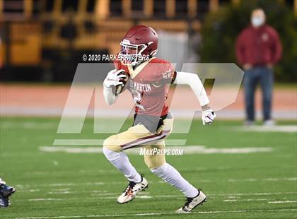 Thumbnail 3 in Brother Martin vs. Jesuit photogallery.