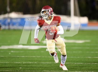 Thumbnail 3 in Brother Martin vs. Jesuit photogallery.