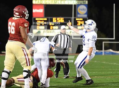 Thumbnail 2 in Brother Martin vs. Jesuit photogallery.